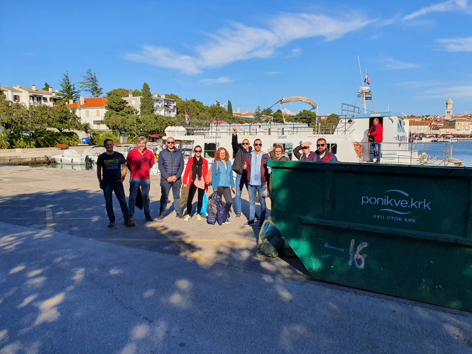 Clean Up akcija - krčka ekipa